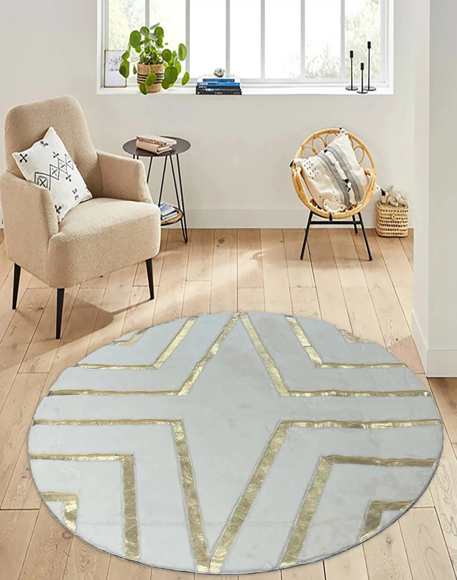 Round White Gold Pus Rug