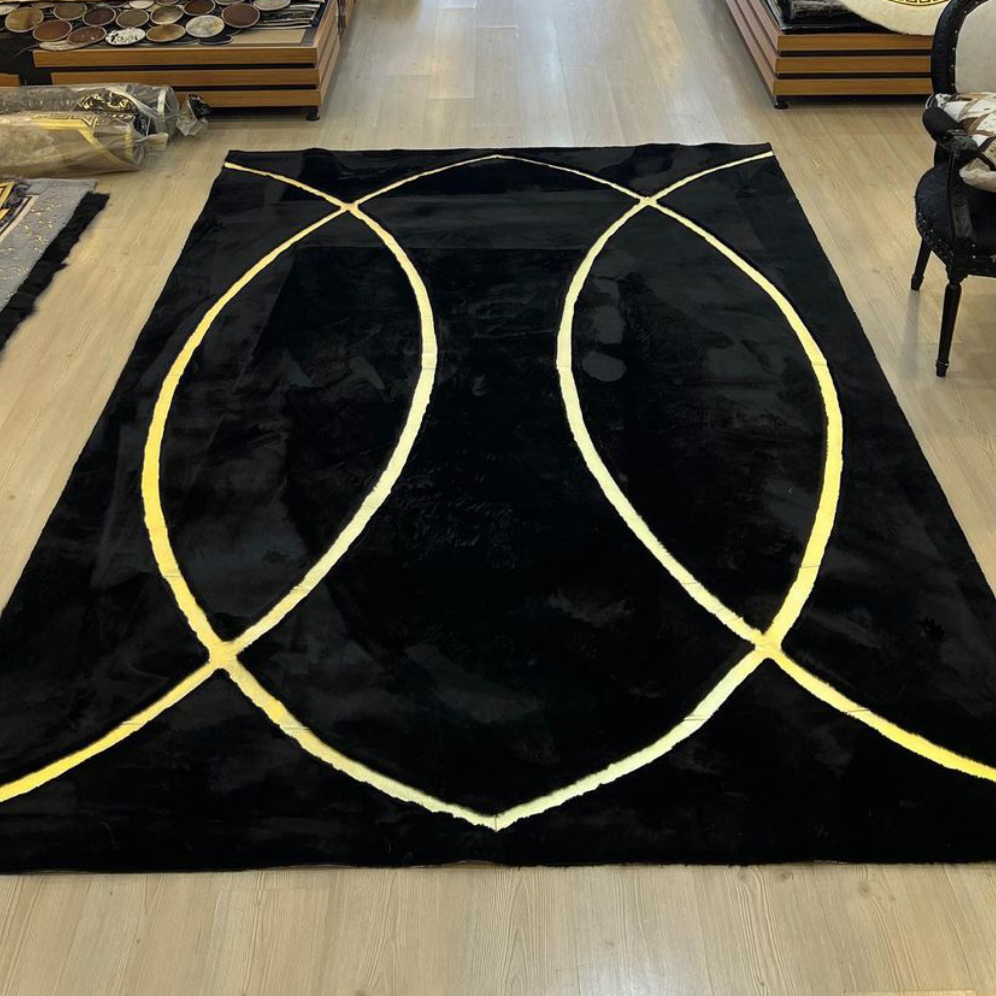 Black Gold Bedroom Plush Soft Rug