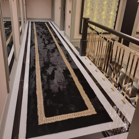 Runner Black Gold Plush Rug