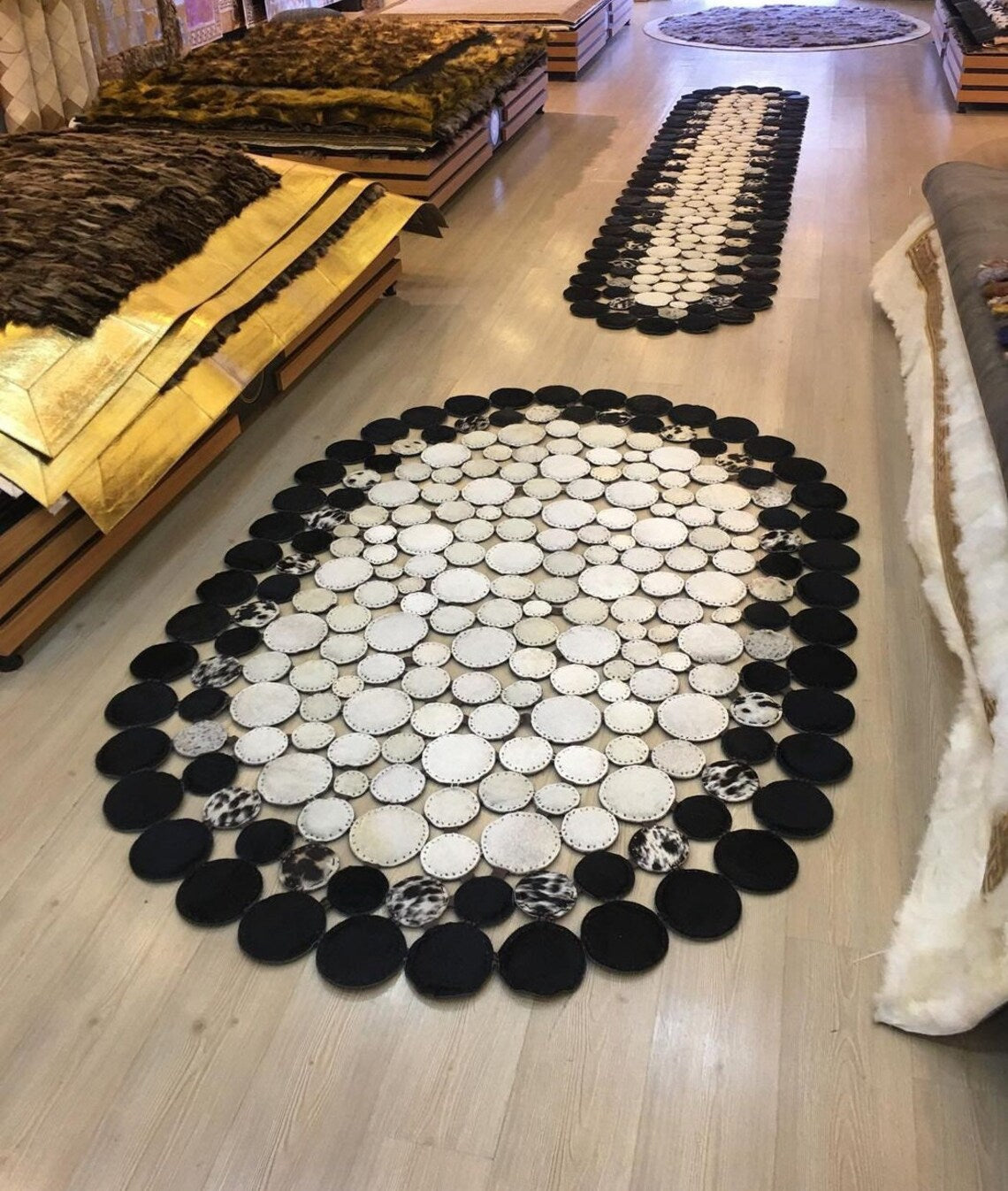 Oval Genuine Cowhide Rug